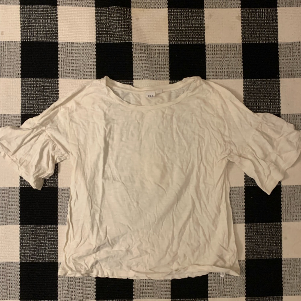 Gap shirt